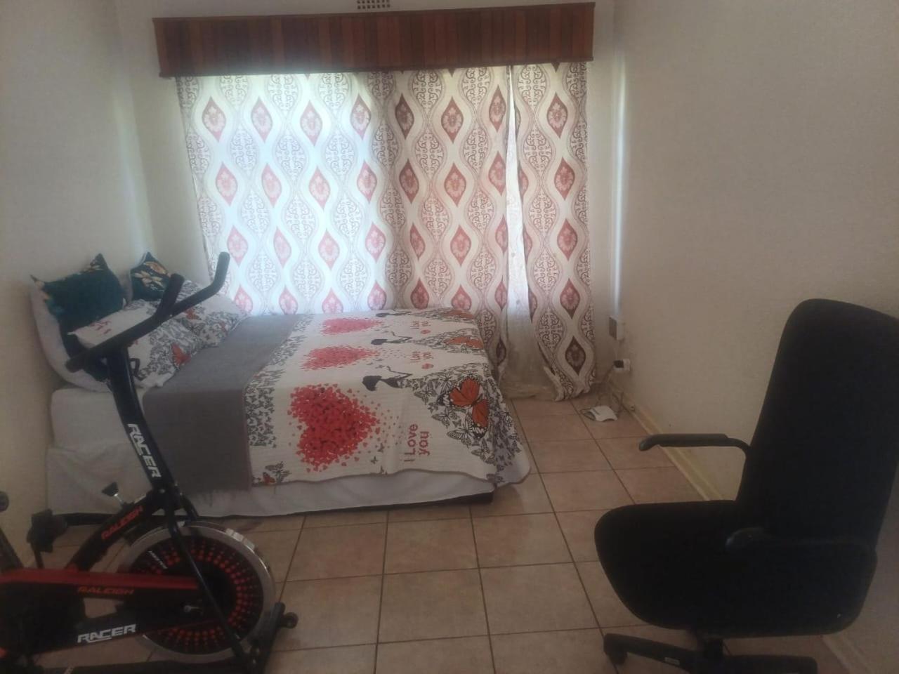 Kempton Park Lodge Birch Acres Kempton Park Buitenkant foto
