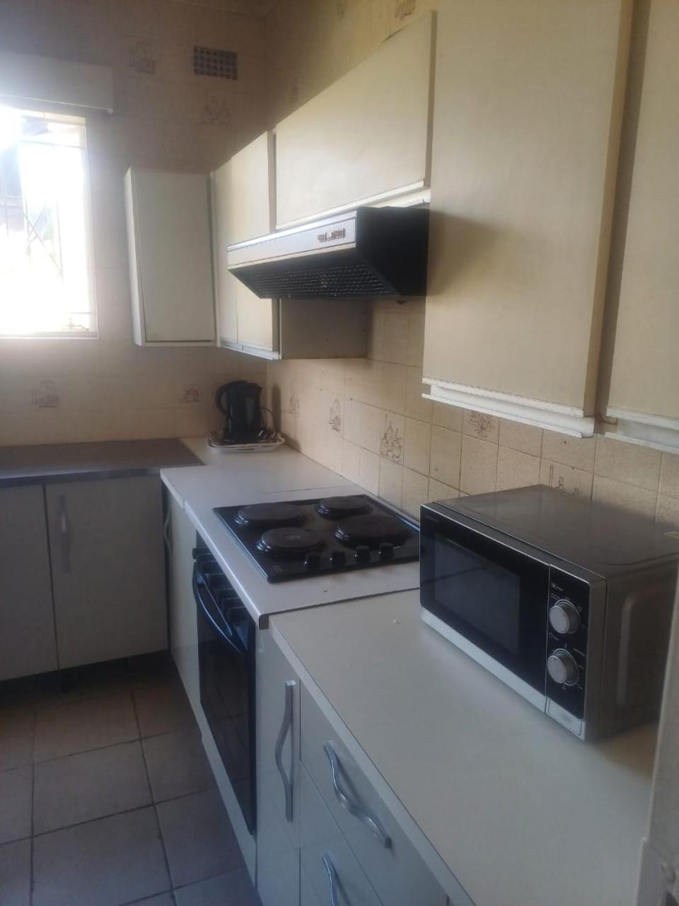 Kempton Park Lodge Birch Acres Kempton Park Buitenkant foto