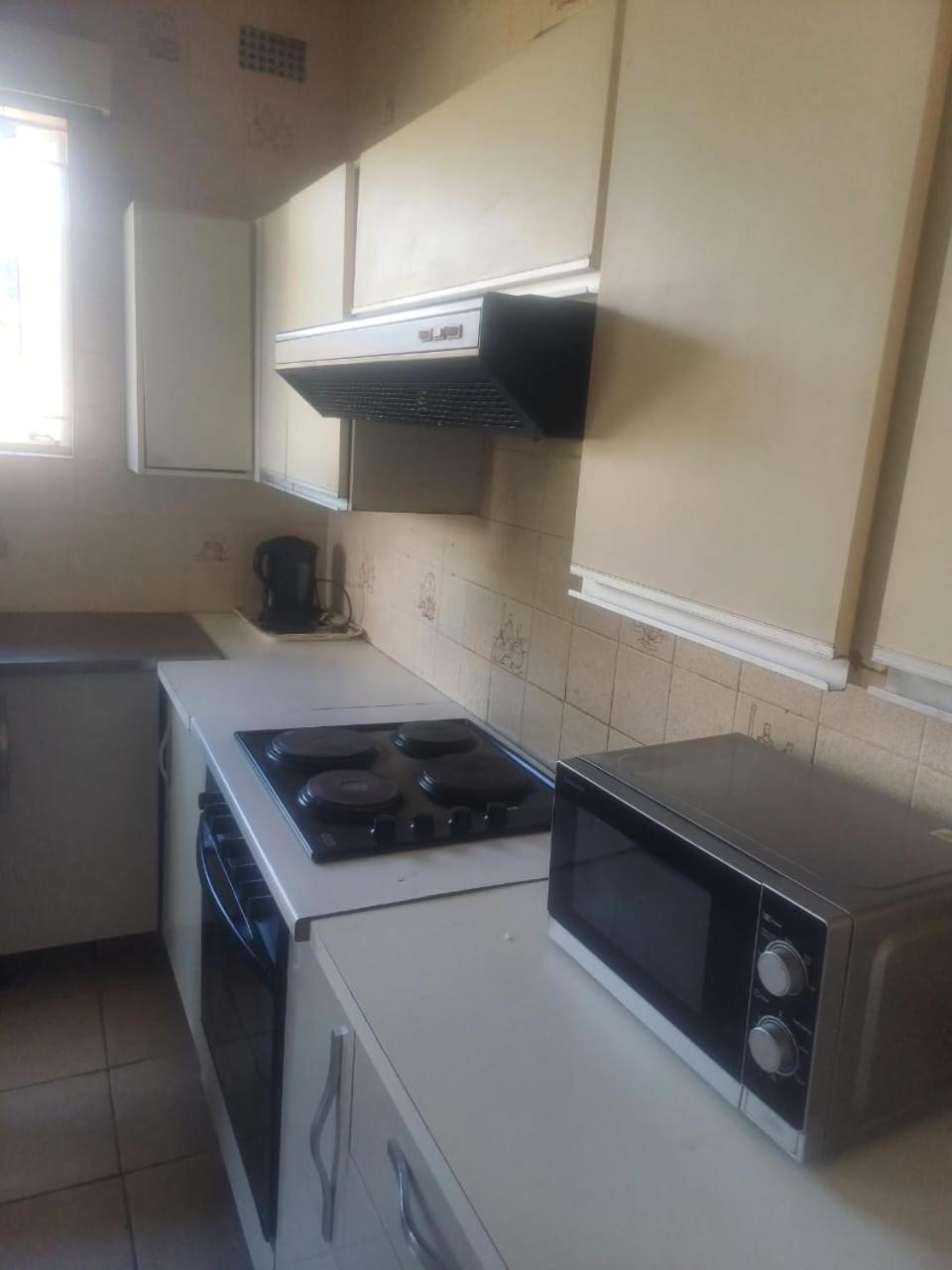 Kempton Park Lodge Birch Acres Kempton Park Buitenkant foto