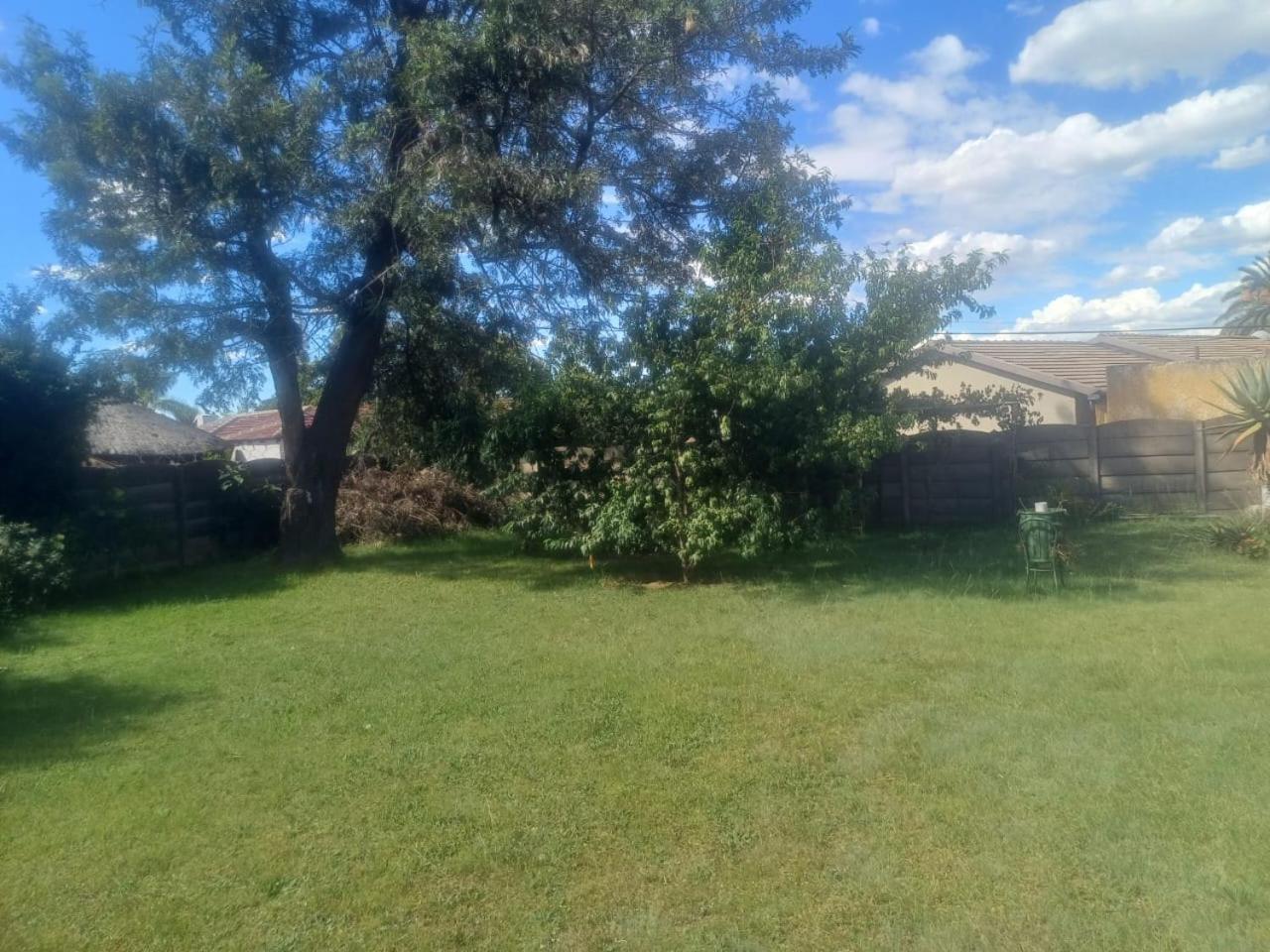 Kempton Park Lodge Birch Acres Kempton Park Buitenkant foto