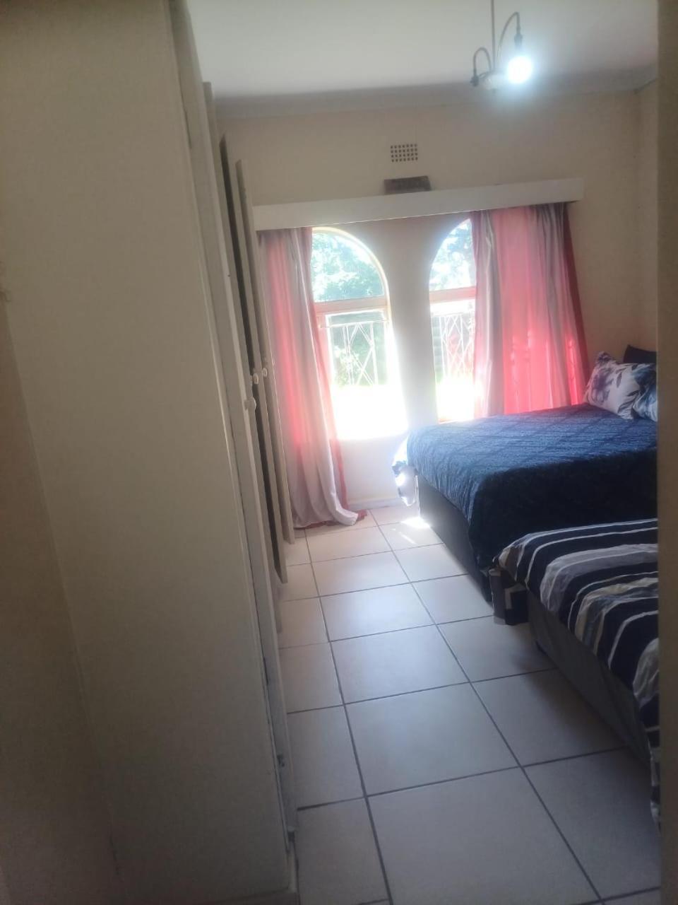 Kempton Park Lodge Birch Acres Kempton Park Buitenkant foto